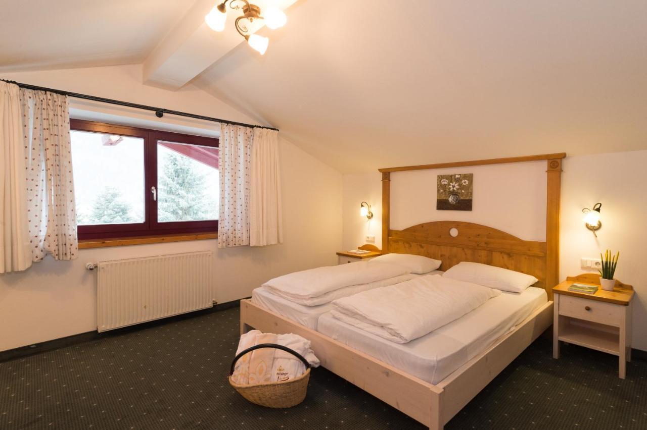 Hotel Hellweger Campo Tures Eksteriør bilde